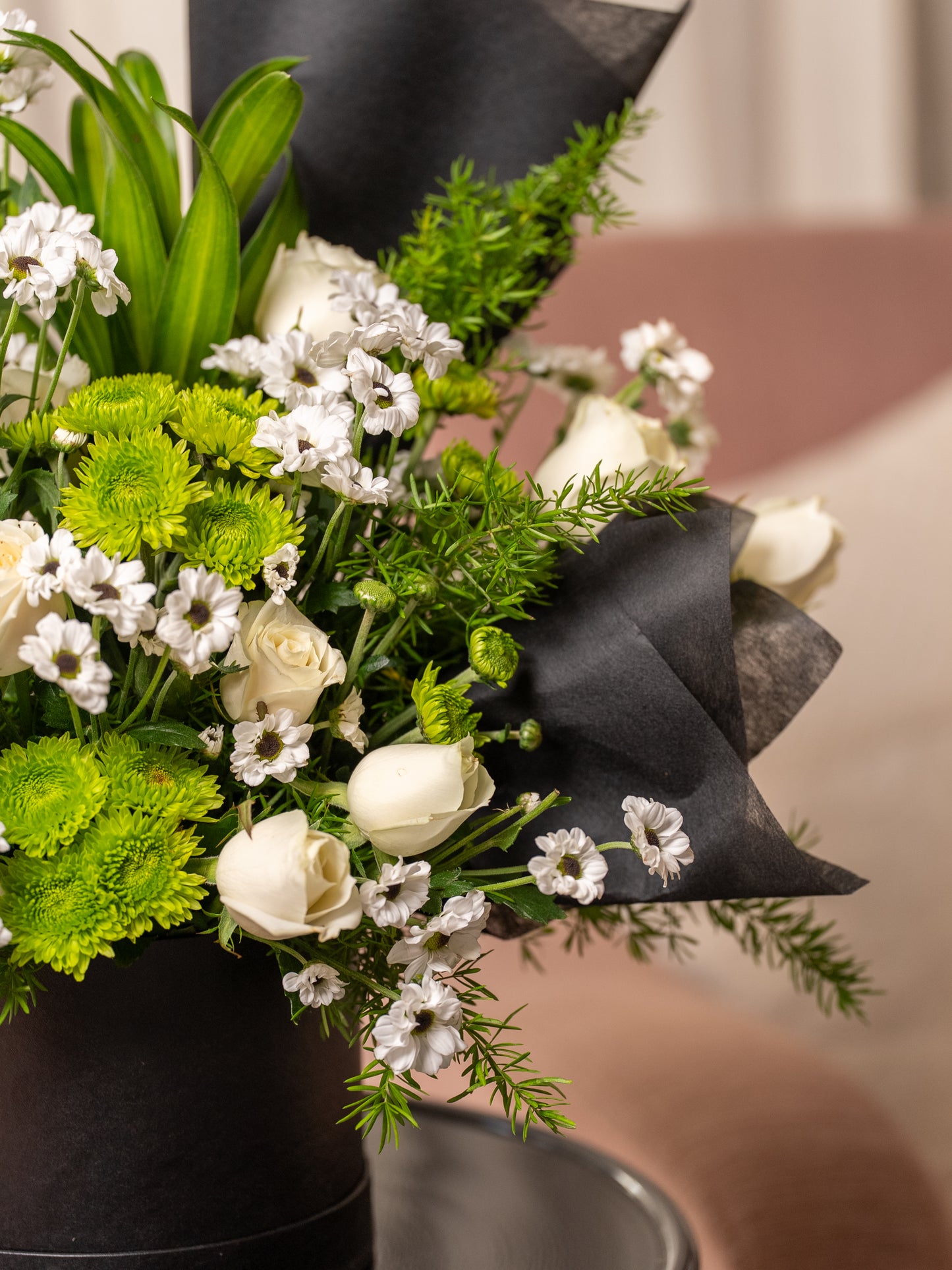 Midnight Bloom Box Bouquet by BloomsOnly - Pune's #1 Flower delivery website