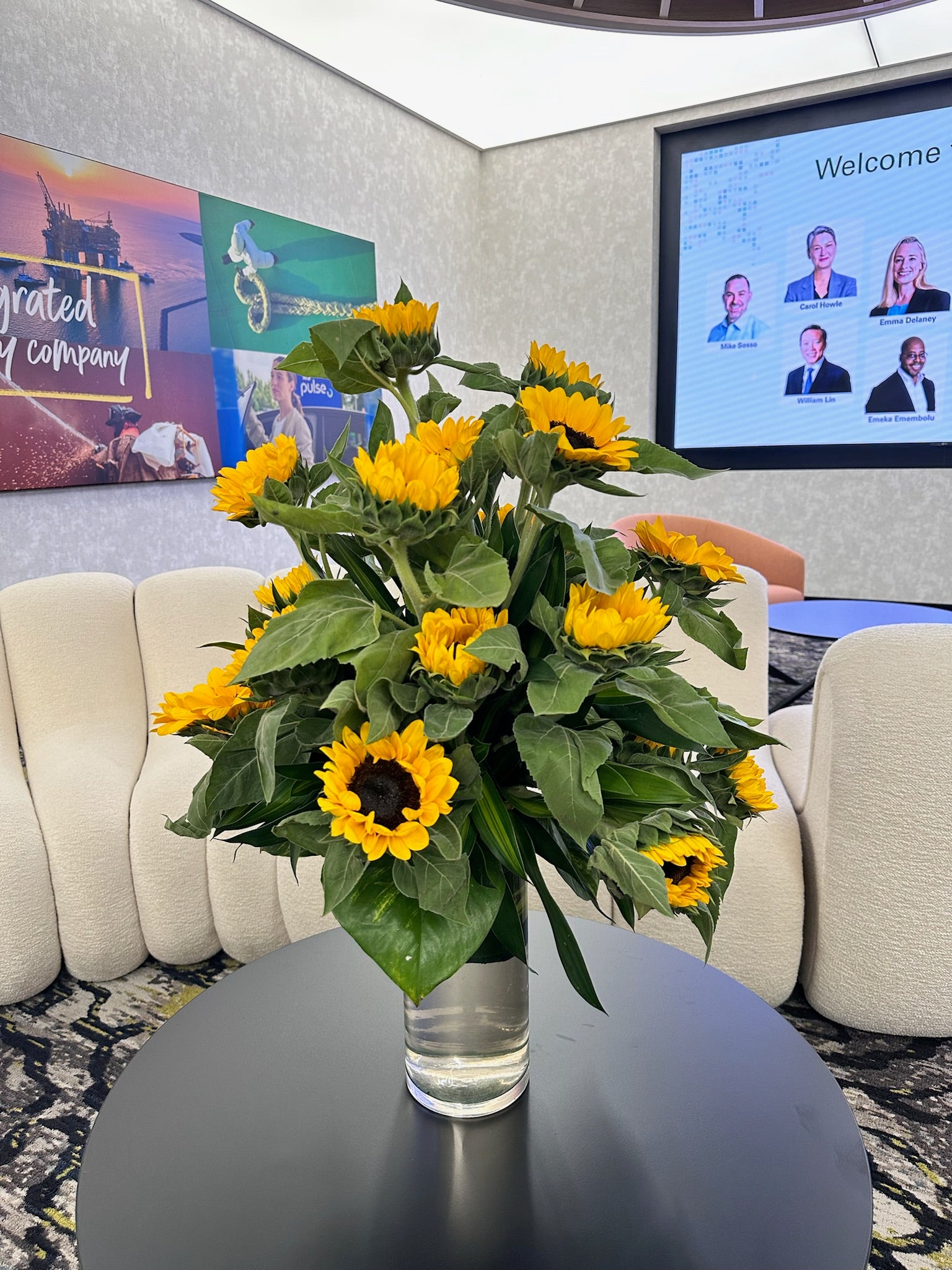 25 Sunflower Vase Arrangement by BloomsOnly, Pune's number 1 flower delivery website
