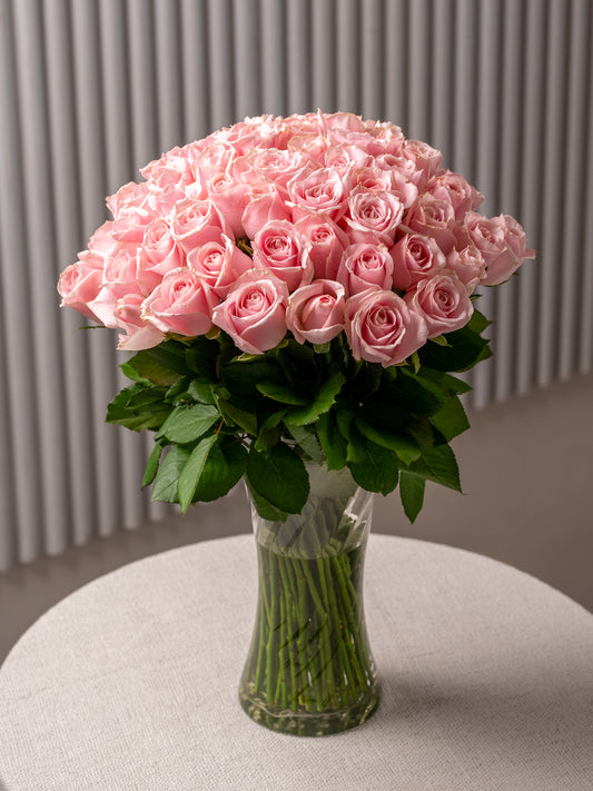 Eternal Blush Vase Bouquet by BloomsOnly - Pune's #1 Flower delivery website