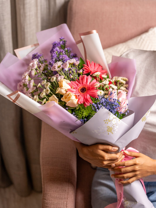 Blossom Symphony Hand Bouquet by BloomsOnly - Pune's #1 Flower delivery website
