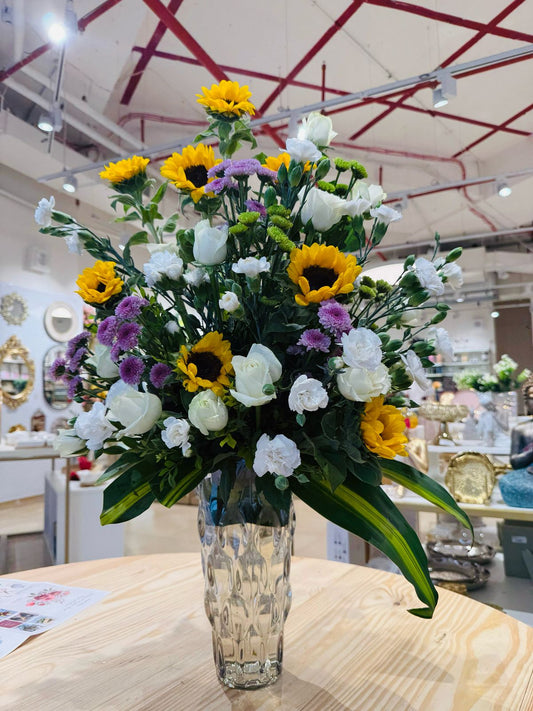 Mix flowers with Glass Vase by BloomsOnly, Pune's number 1 flower delivery website