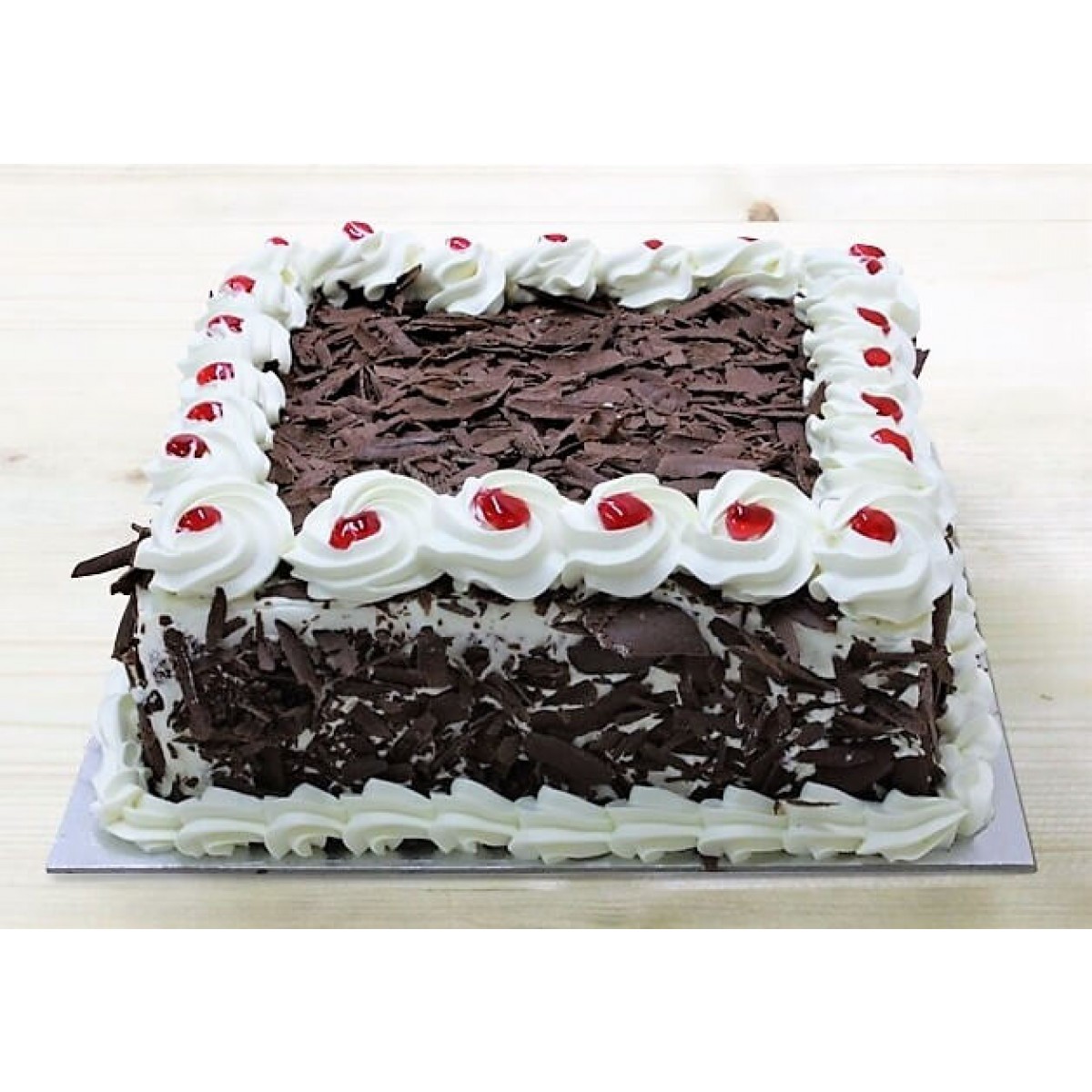 Online Black Forest Cake In Square Delivery Pune Blooms Only