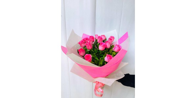 Blush - 15 Pink Roses Bouquet 