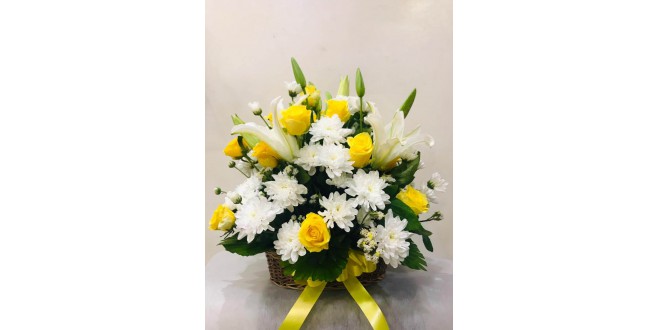 Say Hello! 30 Yellow Roses with Chrysanthemums and Basket