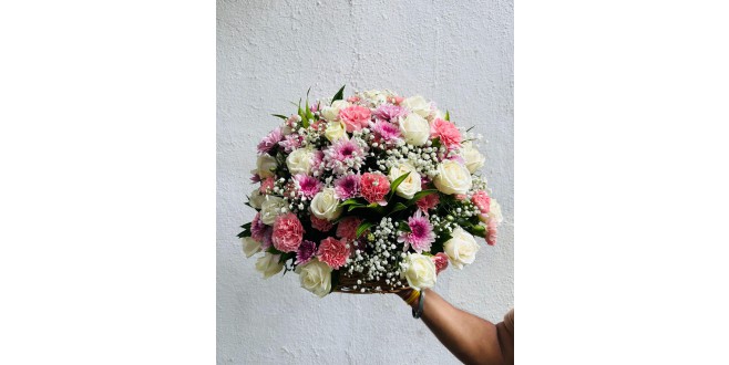 Dreamy Flower Box Bouquet