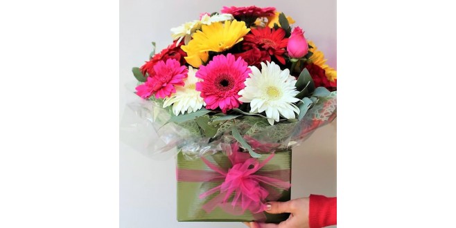 Box Bouquet with Mix Gerbera’s and Mix Roses