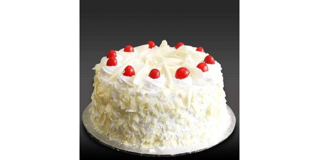 White Forest Cake (1/2 Kg)