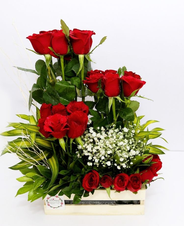 Bunch of Love - Red Roses Layer Bouquet