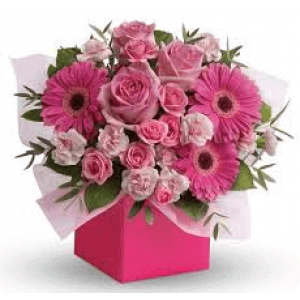 Pretty Pink Flower Box