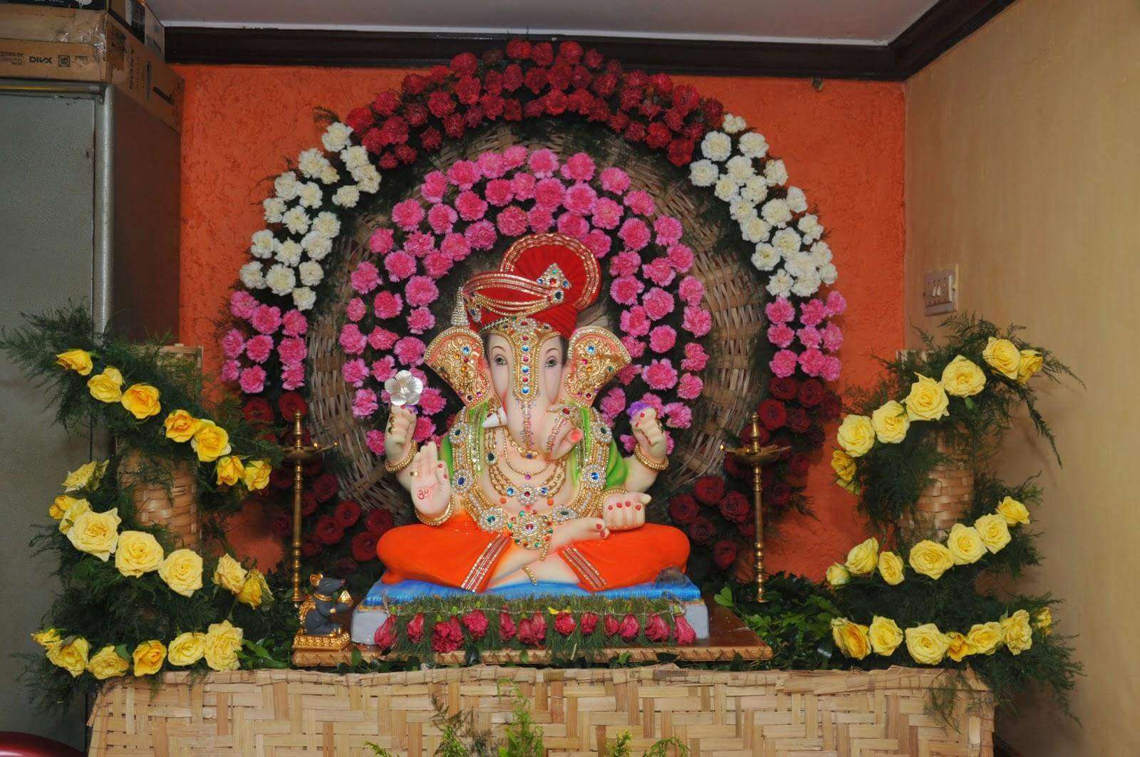 Buy Online Fresh Flowers For Ganpati Decoration