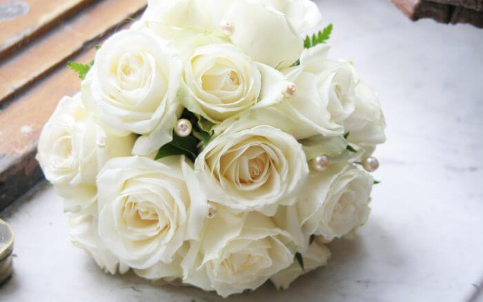 white-roses