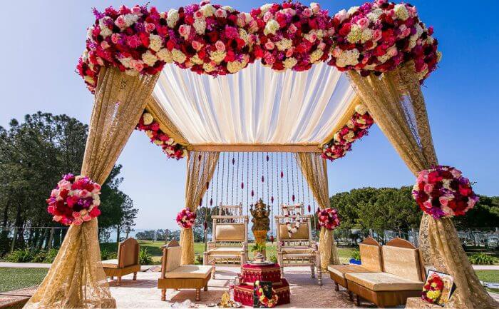 gorgeous wedding mandap